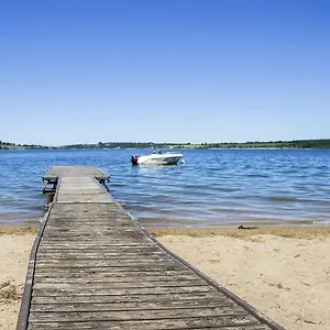 Beau-rivage Du Lac De Pareloup Village de vacances Salles-Curan
